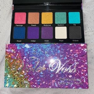 Violet Voss eyeshadow palette